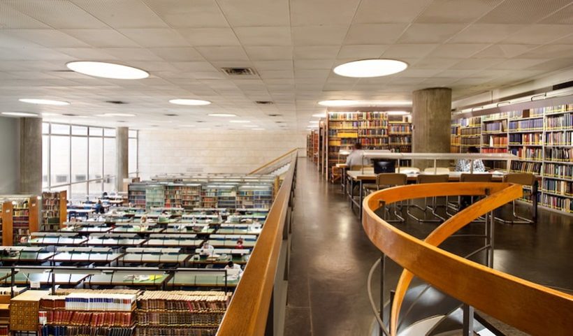 Google оцифрует 120 тысяч книг Национальной библиотеки Израиля