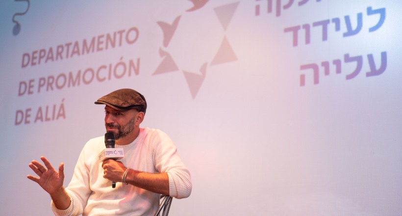 Открытый урок израильского певца в Буэнос-Айресе
